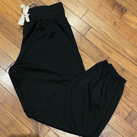 Onzie Sweatpants - Picture 2 of 2